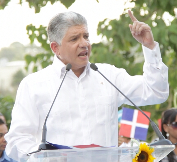 Eduardo Estrella.