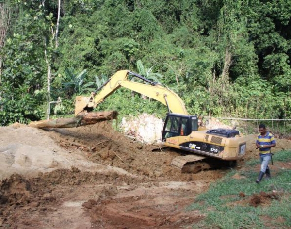 Construyen represa en el distrito municipal de Majagual: 