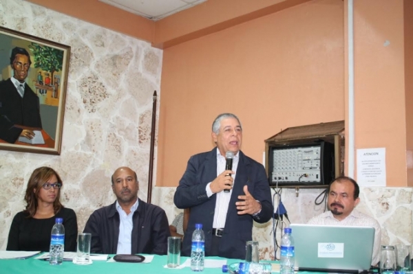 Alcalde fortalecerá calidad de vida residentes en los barrios Ozama e Isabela: 