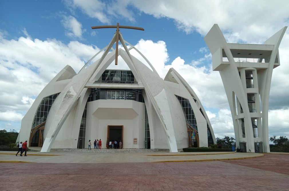 Santuario Nacional Santo Cristo de los Milagros.