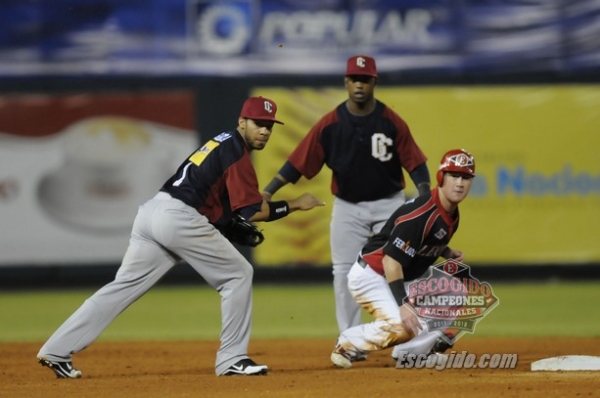 Leones del Escogido pierden 9-4 ante los Gigantes del Cibao en 11 episodios