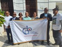 Desde la izquierda, Teófilo Alcántara, Olivo De León, Martina Abad, Aurelio Henríquez Siddy Roque, José Beto, Miguel aponte Viguera.