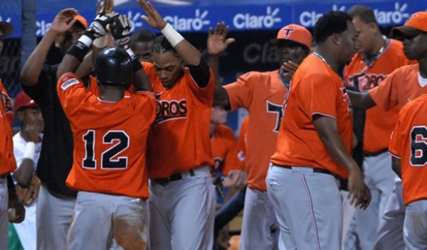 Estrellas caen ante Toros