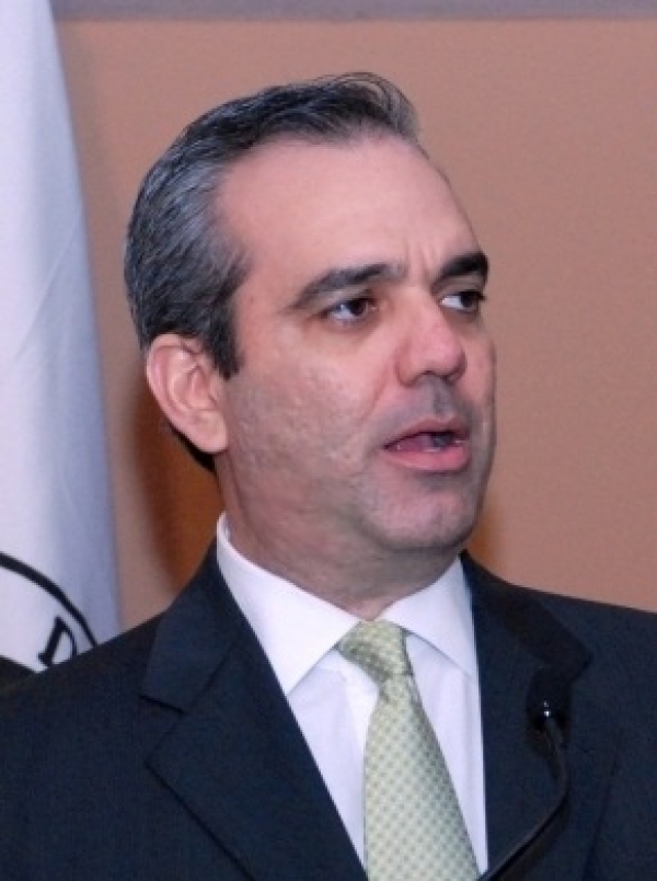 Luis Abinader.