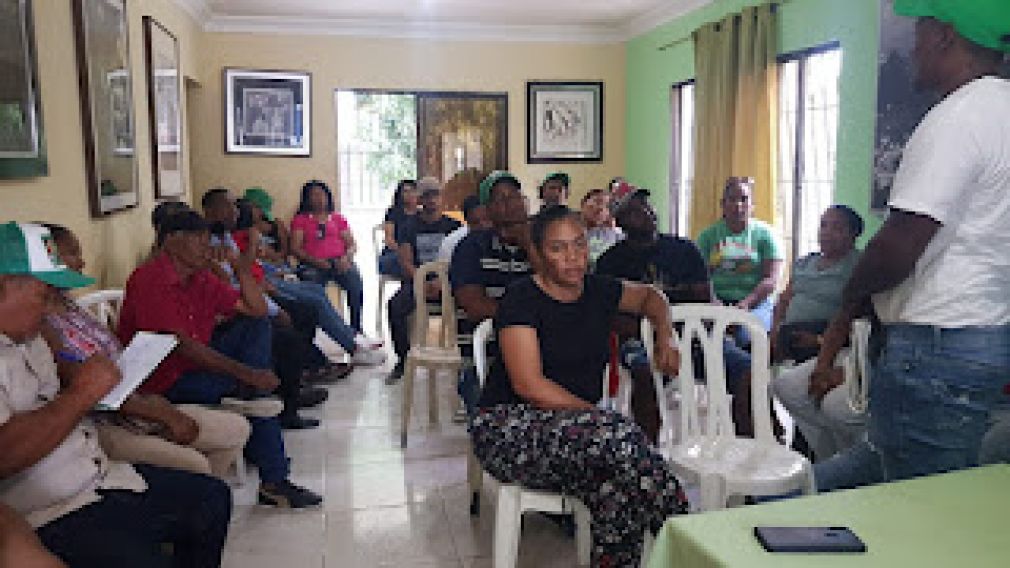 Hasta el momento el profesor Ramón Torres es aspirante único en su partido en el municipio de Vicente Noble a la alcaldía.