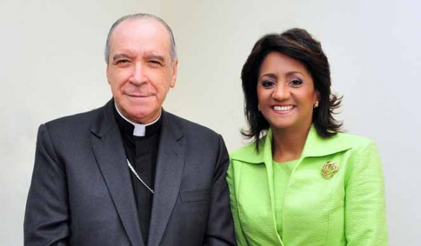 Primera Dama preside delegación viajará al Vaticano 