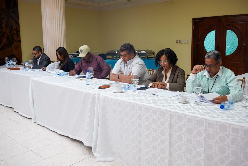 Consejo para el Fondo de la Hidroeléctrica Los Toros durante el encuentro.