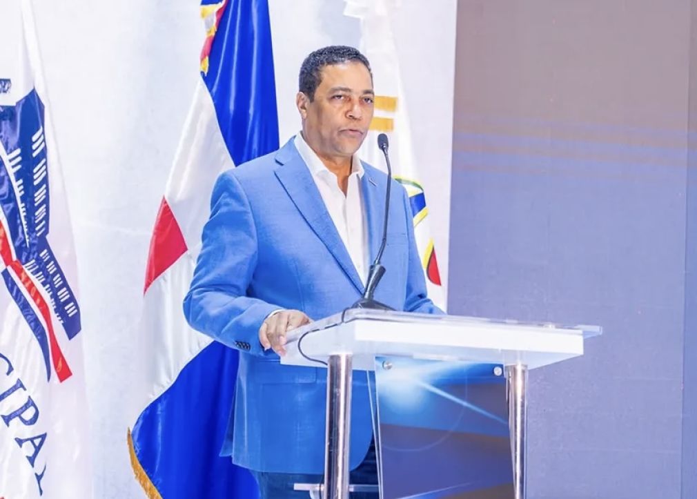 Víctor D' Aza, líder municipalista, presentará propuesta al presidente Luis Abinader.
